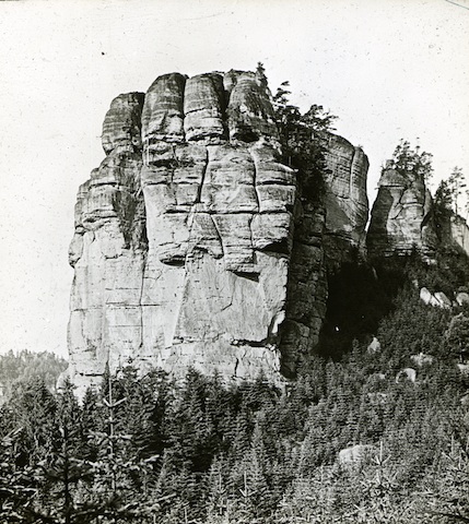 R30034 Goldstein am Roßsteig 