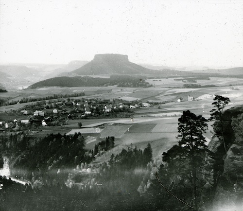 R30006 Blick von der Bastei ins Elbtal, Lilienstein 