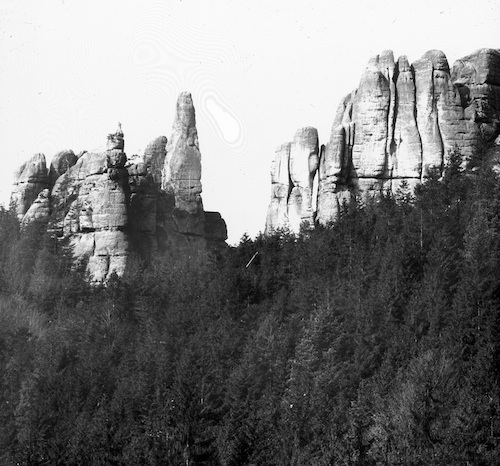 R30095 Schrammsteine Wächter 