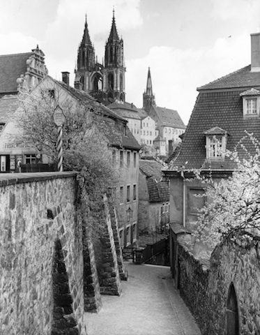 AR105031 Blick auf den Dom von den Roten Stufen aus 