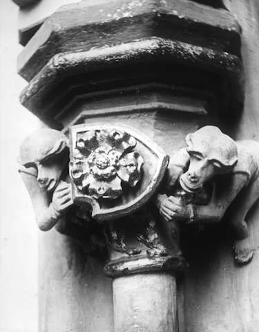 AR105005 Kapital der Säule des Königs Caspar in der Fürstenkapelle 