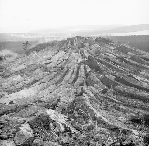 AR36034 Wagerechte Basaltsäule am Hirtstein 