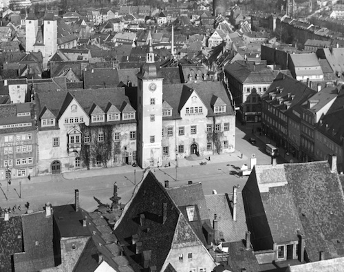 R144032 Freiberg Blick v Petriturm ü d Obermarkt mit Rathaus 